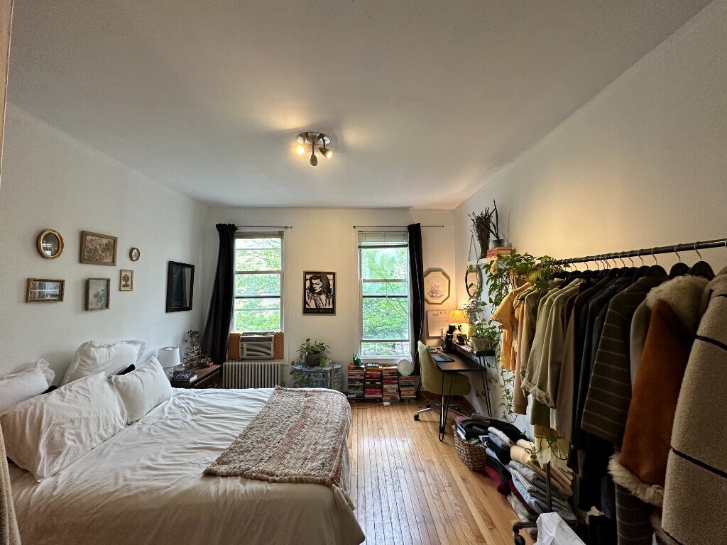 101 Jewel St, Brooklyn, NY 11222 Townhome Rentals in Brooklyn NY