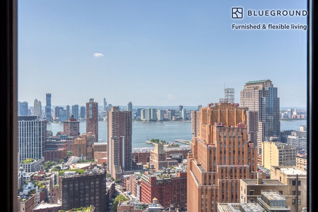 Building Photo - 105 Duane St