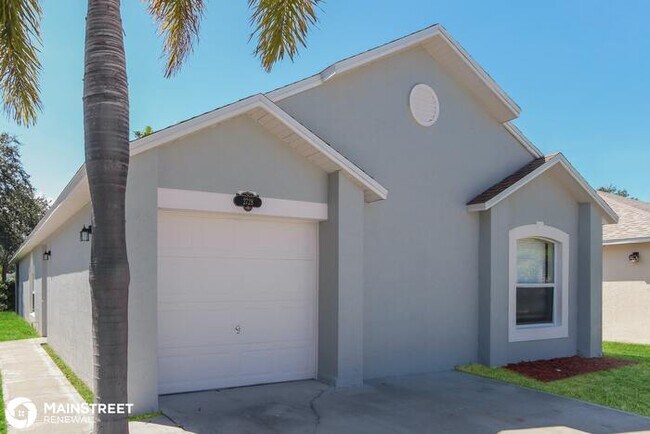Foto del edificio - 2728 MADERIA CIR, MELBOURNE, FL 32935