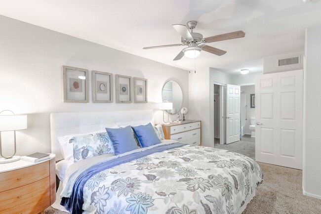 Foto del edificio - Destinations Pueblo 55+ Active Adult Apartment Homes