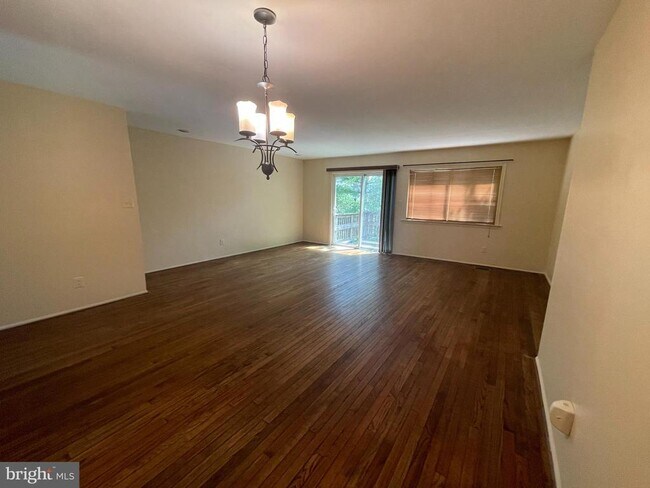 Foto del edificio - 7267 Brookfalls Terrace