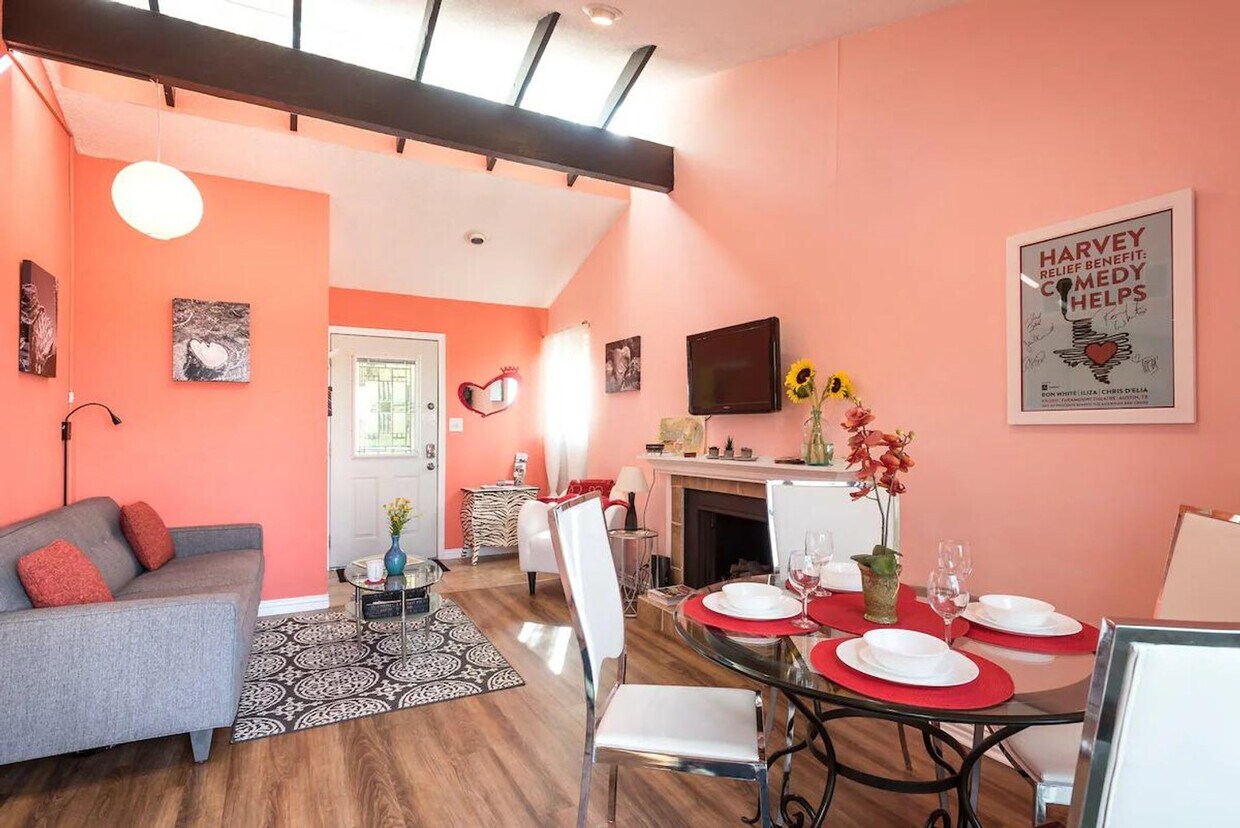 Foto principal - 2205 Spring Creek Dr