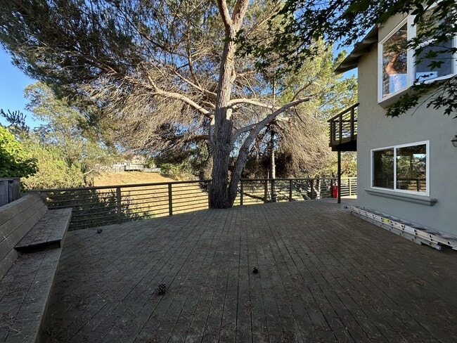 Building Photo - 127 Donna Ct