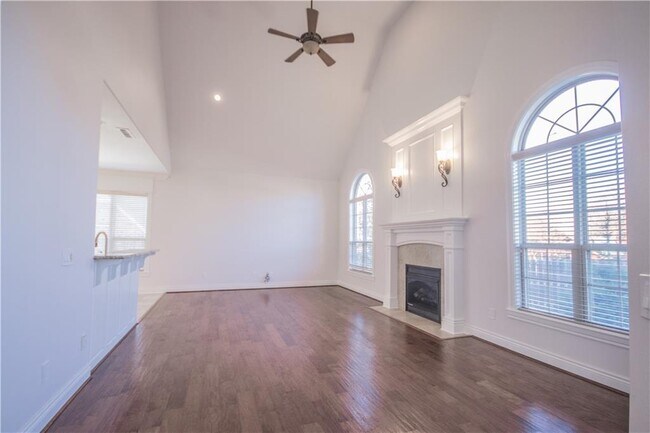 Foto del edificio - 6613 S Silverthorne Ln