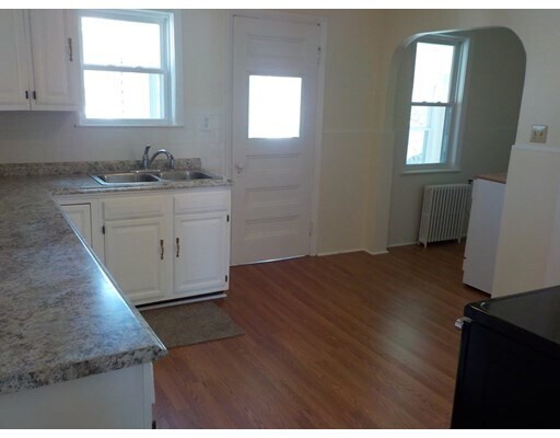 Primary Photo - 44 Wilson Ave