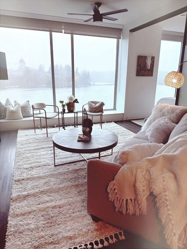 Interior Photo - Views on Fifth