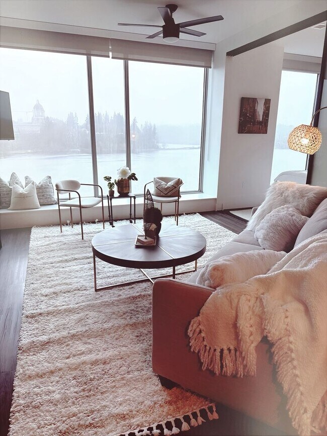 Interior Photo - Views on Fifth