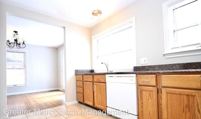 Building Photo - 3 br, 1.5 bath House - 3646 Meadowbrook Blvd