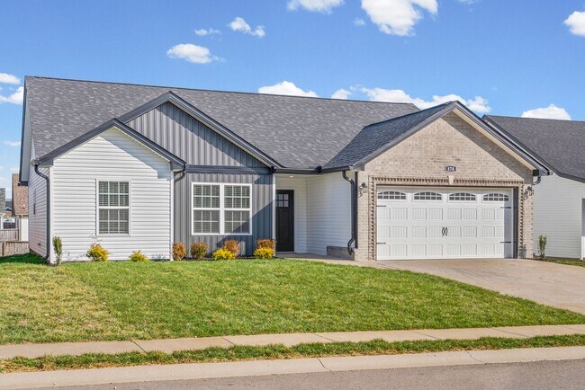 Foto del edificio - New Construction Three Bedroom!