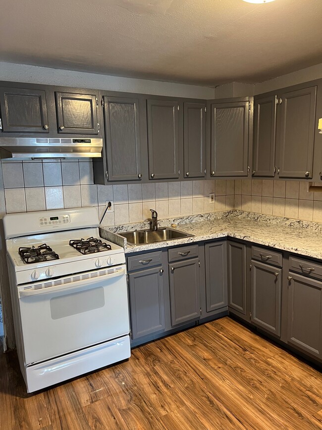 Foto del edificio - 2135 E Auburn St