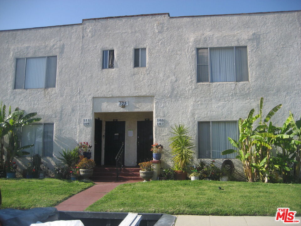 Foto principal - 105 W 106th St
