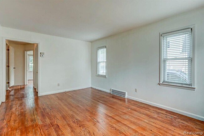 Building Photo - 15559 Woodworth