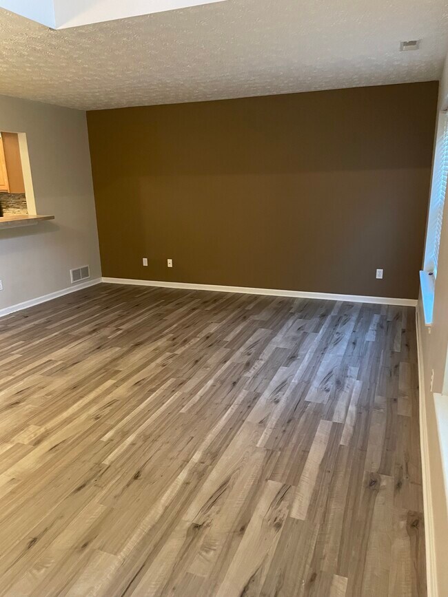 Foto del edificio - 13741 Woodcroft Trce