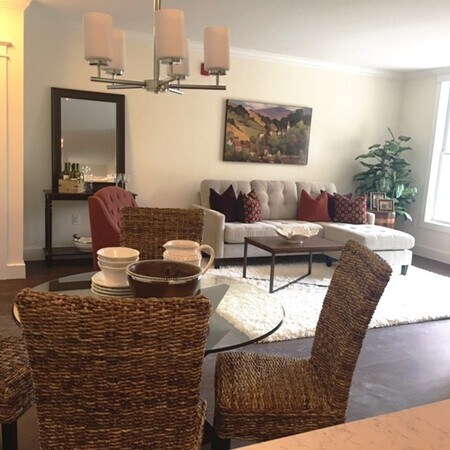 Building Photo - 978 Worcester St