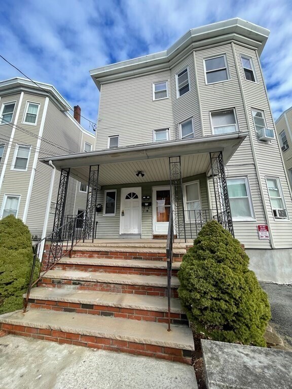 Building Photo - 13 Jones St