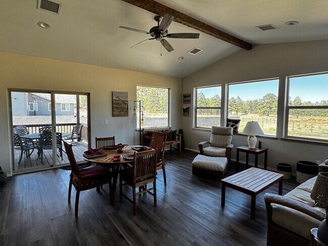 Foto del edificio - 6526 Johnson Ranch Rd