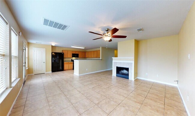 Foto del edificio - 4822 Bentonite Blvd