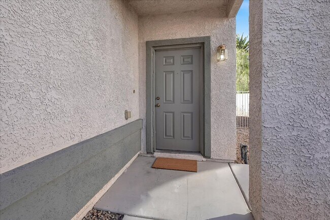 Foto del edificio - 4439 Yellow Harbor St