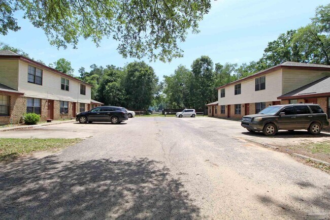 Building Photo - 1455 Acorn Ln