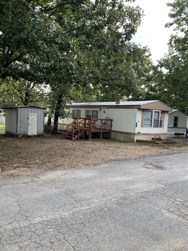 Primary Photo - 1717 Hatcher Rd