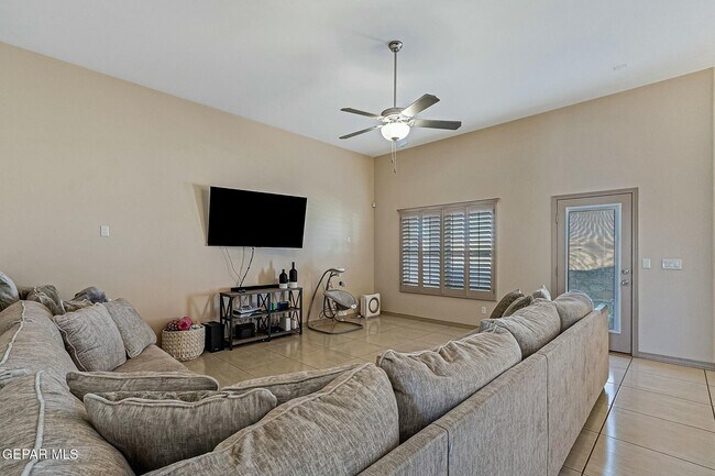 Foto del edificio - 13677 Holbeck St