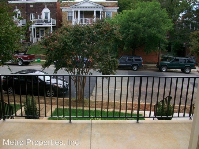 Building Photo - 3014 Patterson Ave