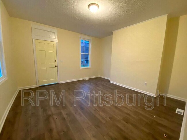 Foto del edificio - 157-159 Grant Ave