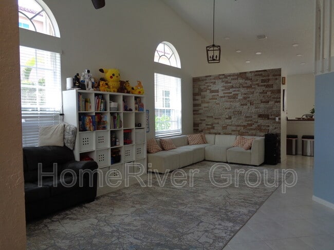 Building Photo - 11433 NW 49th Dr