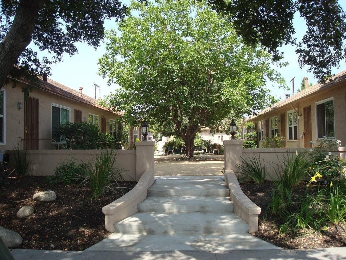 Primary Photo - Azusa Apartments