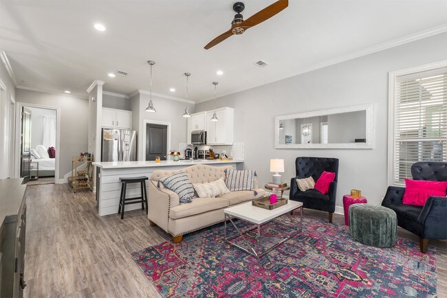 Foto del edificio - 304 Redmond Dr