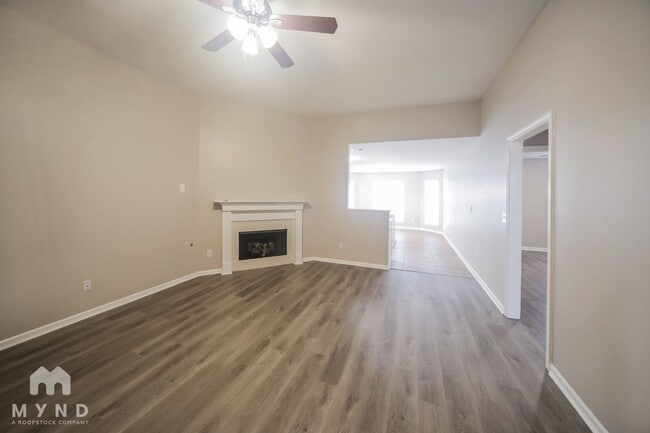 Building Photo - 1115 Warwick Pl