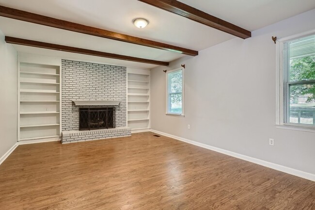 Foto del edificio - 5608 Weddington Matthews Rd, Matthews, NC,...