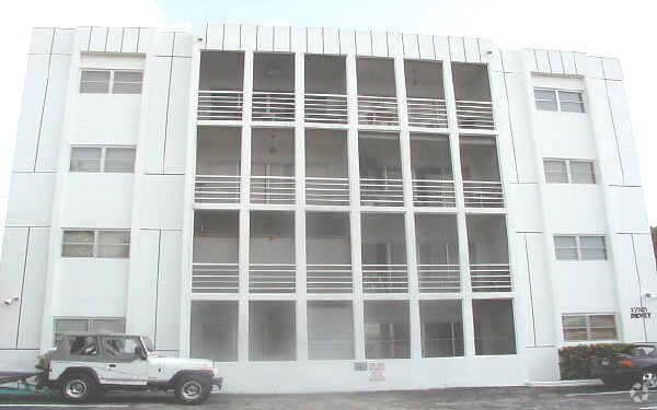 Primary Photo - Dewey Street Apartments