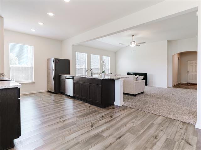 Building Photo - 608 Aqueduct Dr