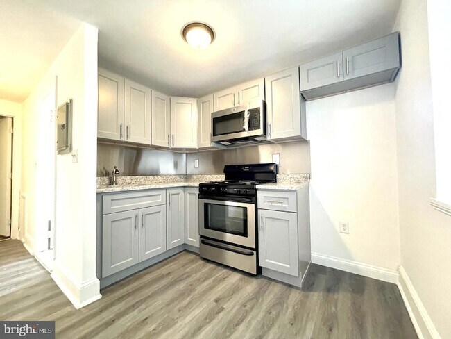 Foto del edificio - 619 N 11th St