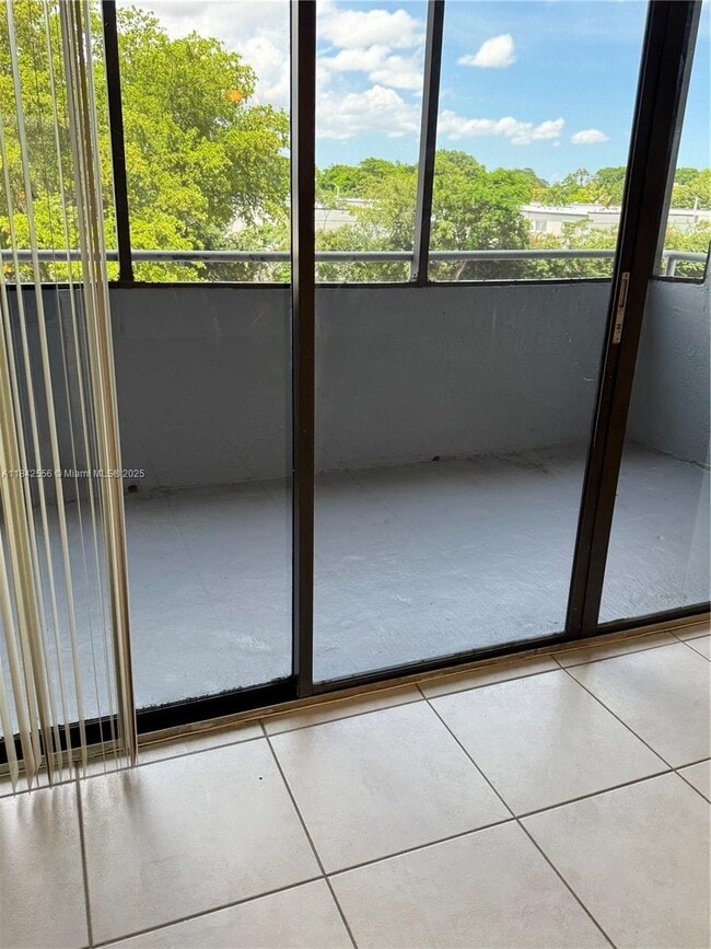 Foto del edificio - 8205 SW 152nd Ave