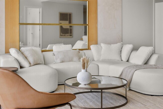 Foto del edificio - 2200 N Ocean Blvd