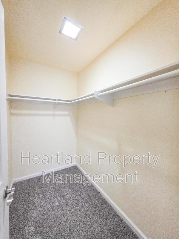 Foto del edificio - 1166 Decker St