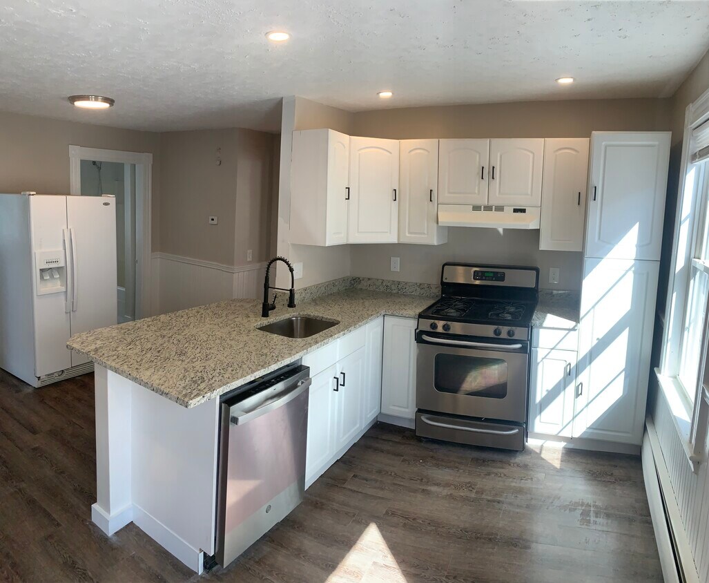 31 Hancock St, Salem, MA 01970 Apartments in Salem, MA