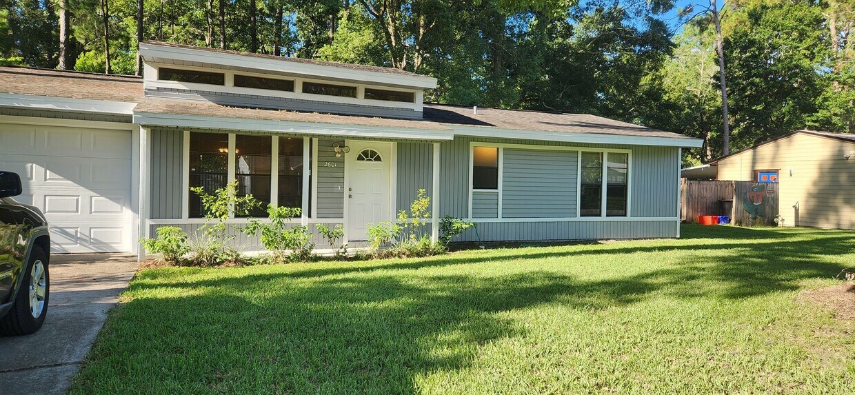 Primary Photo - 2/2 Home in SpringTree