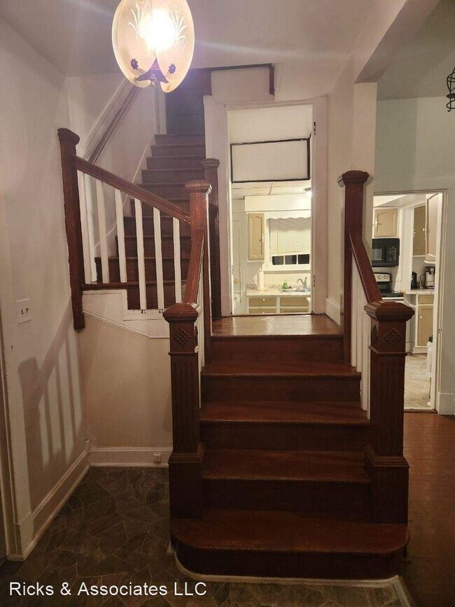 Building Photo - 4 br, 2 bath House - 3009 Moss Side Avenue