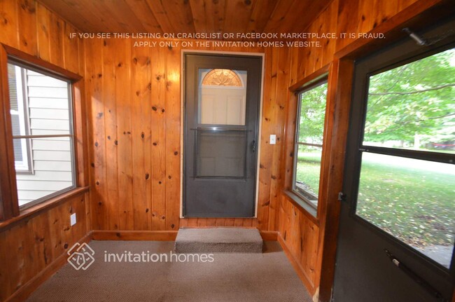Building Photo - 1440 Harmony Dr