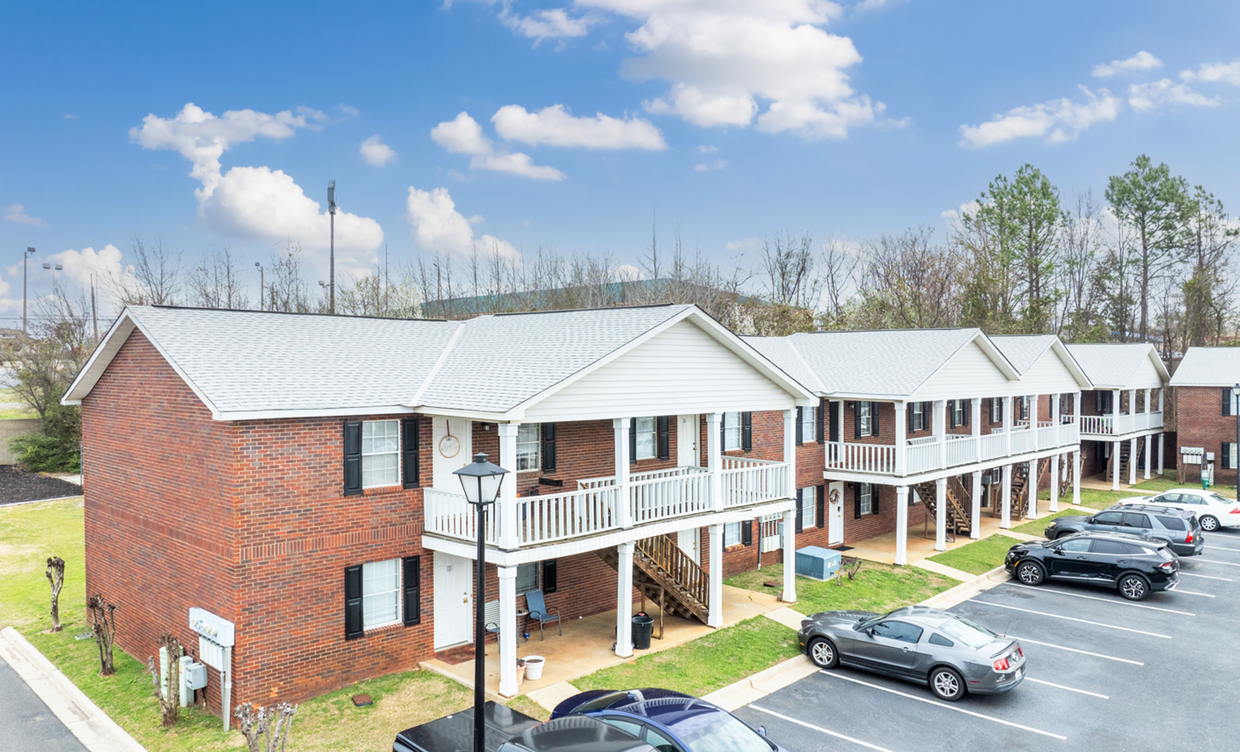 Primary Photo - Valley Square Apartments