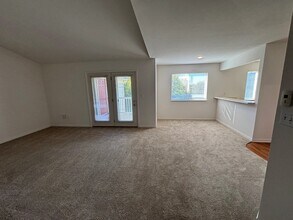 Building Photo - Bayberry Pointe Apartments