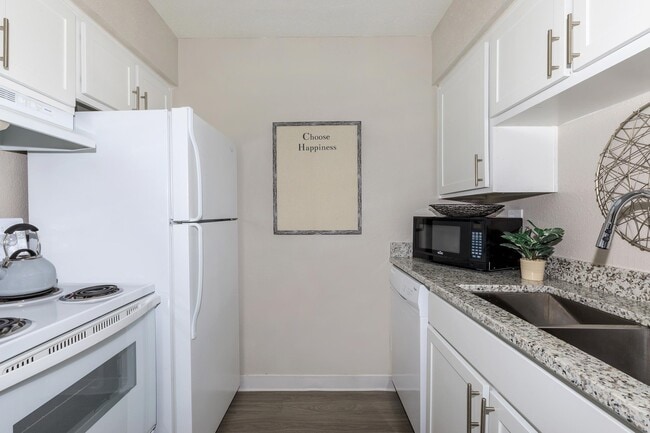 Building Photo - The Granite Club Apartments