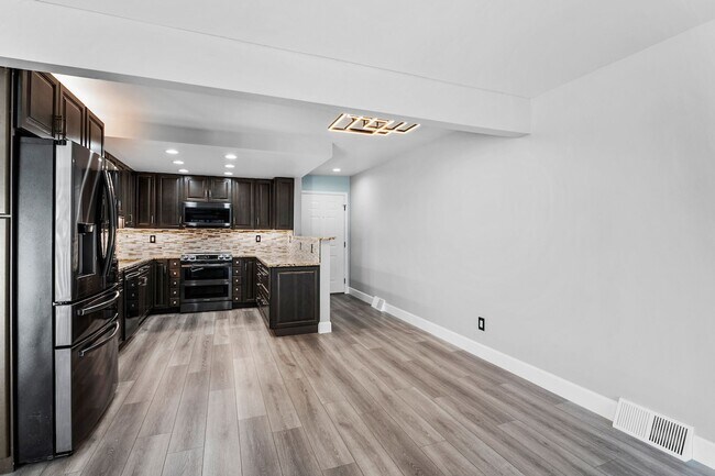 Foto del edificio - 10345 E Peakview Ave
