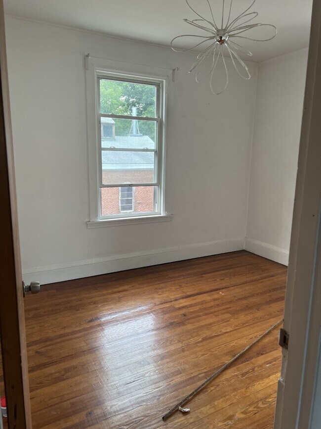 32 Pleasant St Unit 2, Ansonia, CT 06401 Apartments Ansonia, CT