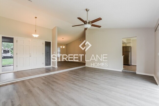 Building Photo - Charming 3 Bedroom in Orlando!
