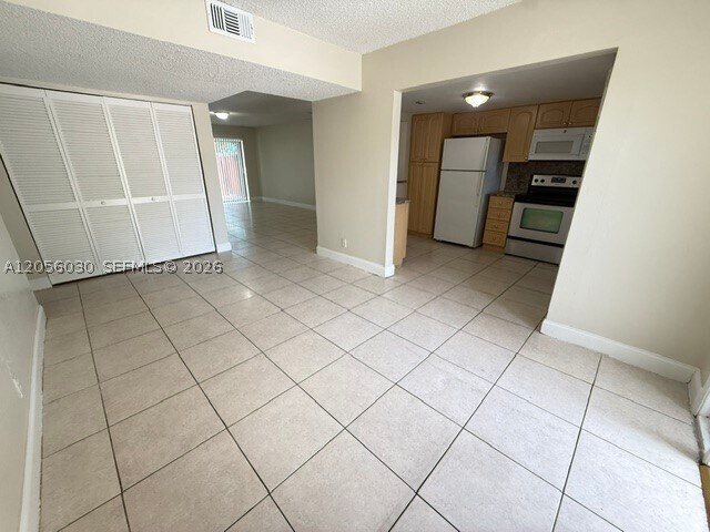 Building Photo - 3750 NW 115th Way