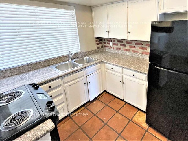Foto del edificio - 8401 W Turney Ave